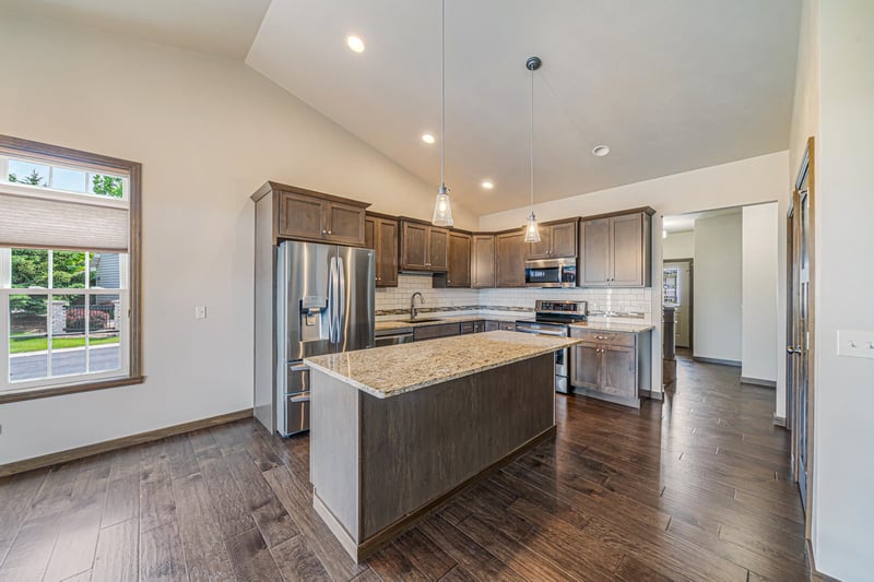 3758 Wayside Ln, Appleton, WI 54913-8190