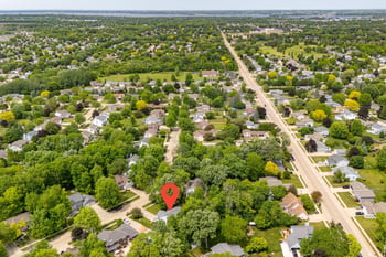 1752 Hunters Glen Dr, Oshkosh, WI 54904-8966