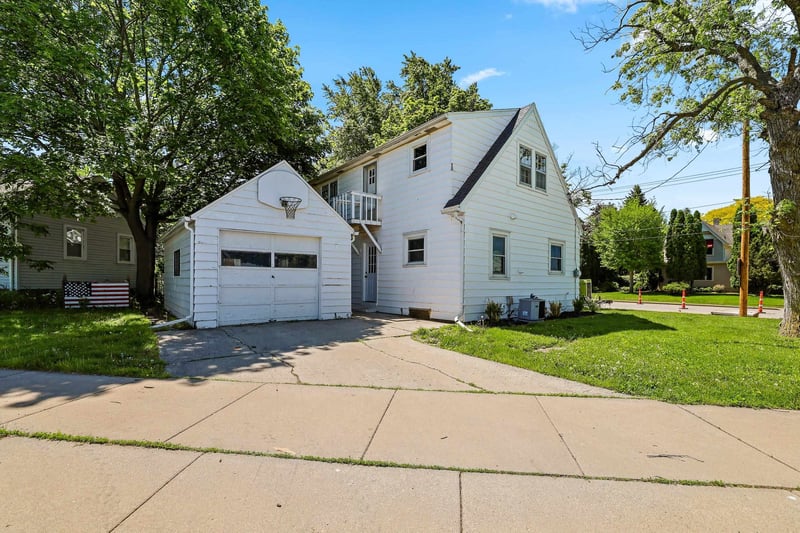 1120 Badger Ave, Appleton, WI 54914