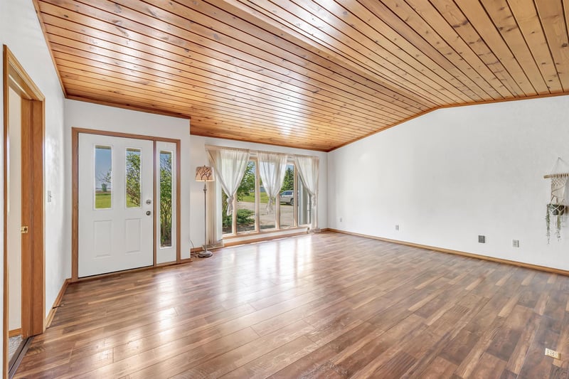 5397 Algoma Rd, New Franken, WI 54229