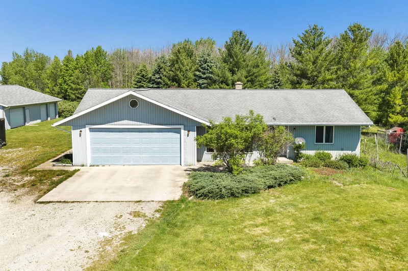 5397 Algoma Rd, New Franken, WI 54229