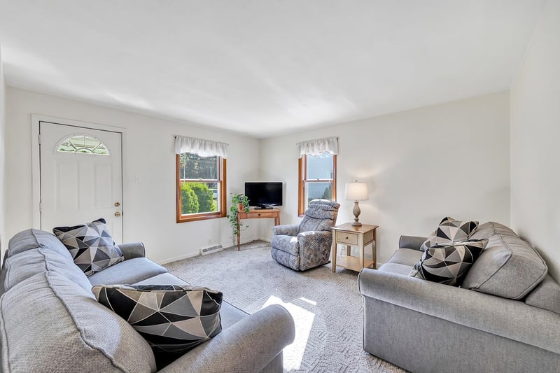 1493 9th St, Green Bay, WI 54304
