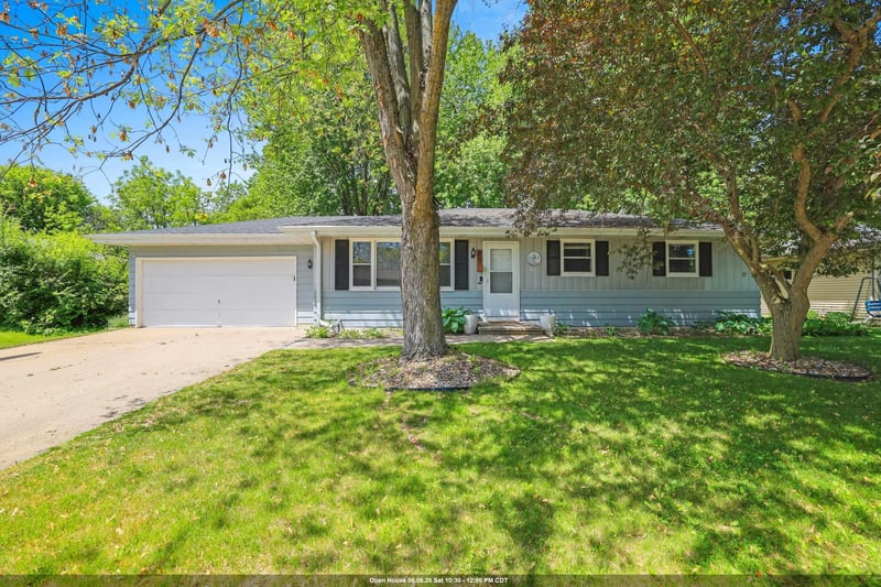 89 Hillock Ct, Appleton, WI 54914-1326