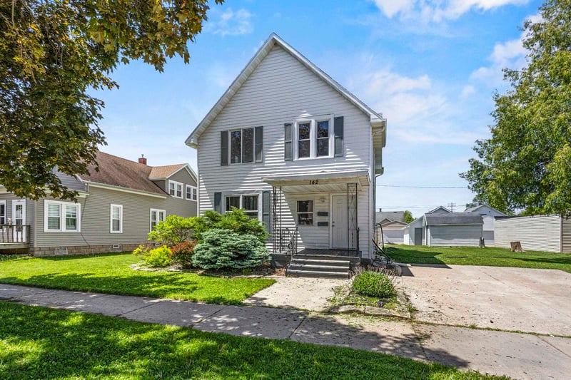 142 Main St, Kimberly, WI 54136