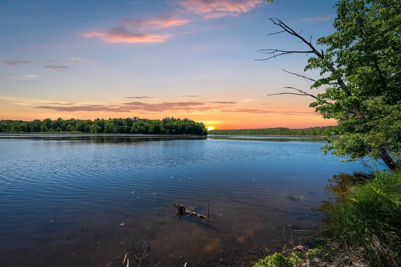 5109 Machickanee Ln, Lena, WI 54139-9146