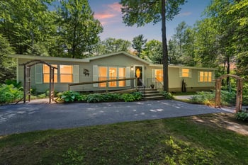 5109 Machickanee Ln, Lena, WI 54139-9146