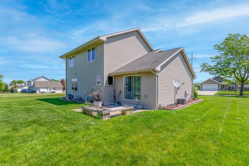 305 Spencer St, Green Bay, WI 54303-5375