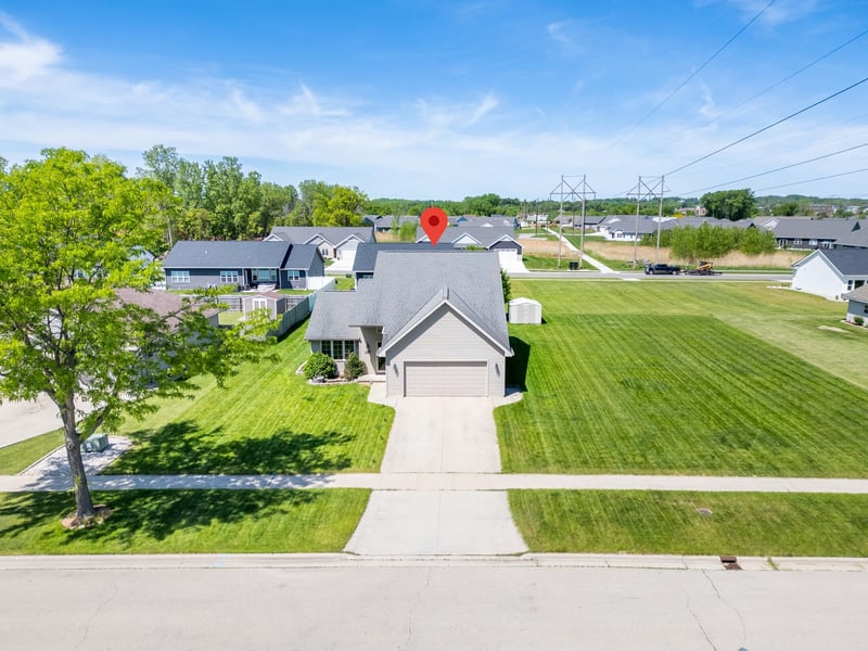 305 Spencer St, Green Bay, WI 54303-5375