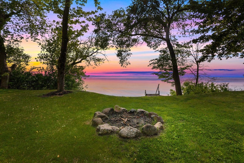 605 Long Beach Dr, Chilton, WI 53014
