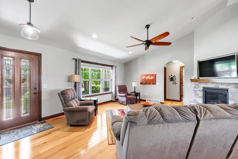 4233 Gaibrielles Gate Dr, Green Bay, WI 54313