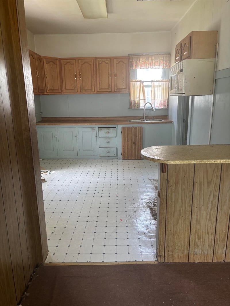 715 Prospect Ave, Oshkosh, WI 54901-3615