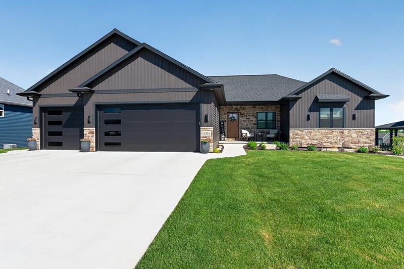 3054 Stone Fence Pl, Green Bay, WI 54311