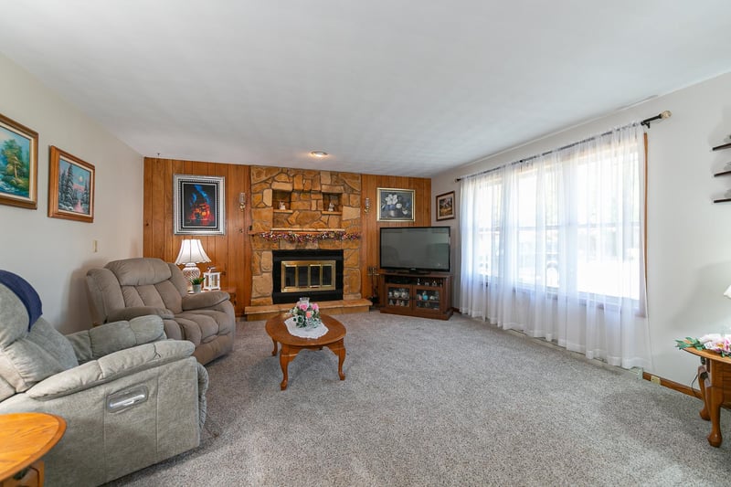 2149 Connies Ct, Appleton, WI 54914