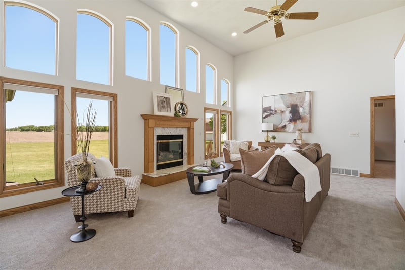 W2048 Evergreen Dr, Kaukauna, WI 54130