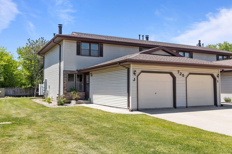 725 Westhaven Pl #J, Appleton, WI 54914
