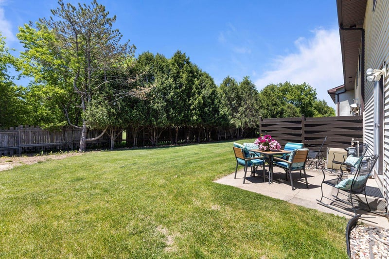 725 Westhaven Pl #J, Appleton, WI 54914