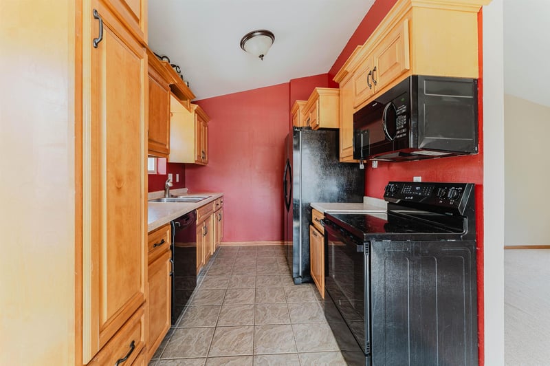 1250 Conrad St, Oshkosh, WI 54904-8402