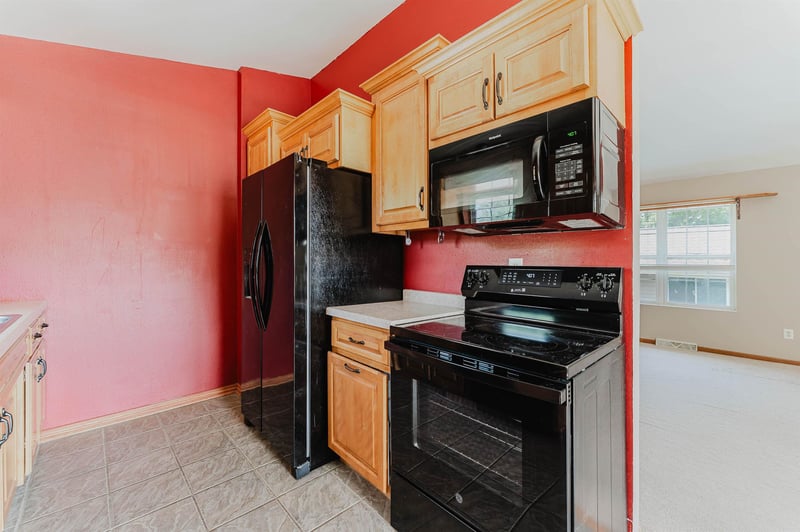 1250 Conrad St, Oshkosh, WI 54904-8402