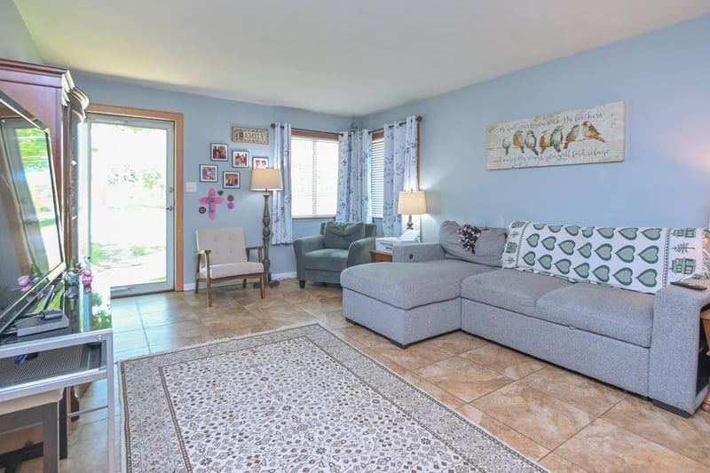 1395 Western Ave, Green Bay, WI 54303