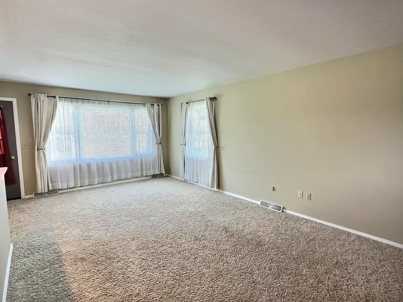 1743 Oshkosh Ave, Oshkosh, WI 54902