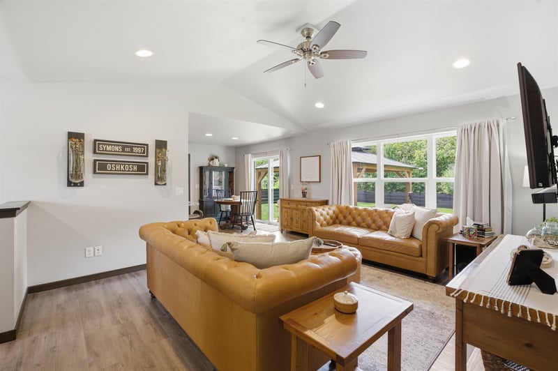 3308 Isaac Ln, Oshkosh, WI 54902-7396