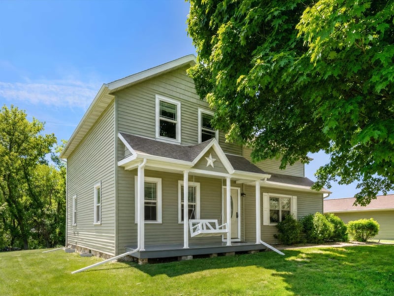 200 Haven Ln, Luxemburg, WI 54217
