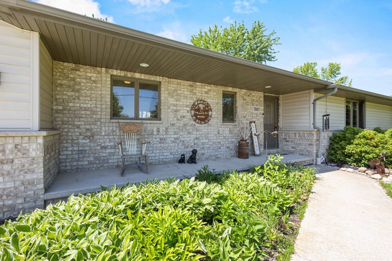 N3865 Mchugh Rd, Kaukauna, WI 54130