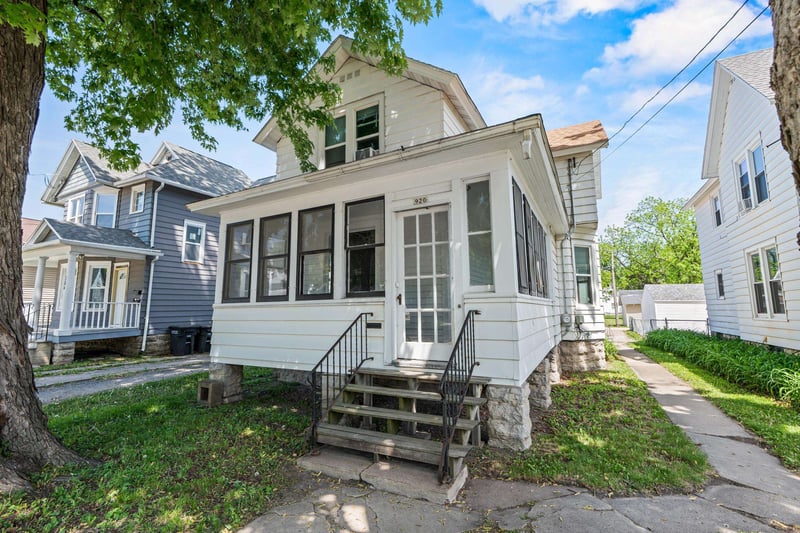 920 Wisconsin St, Oshkosh, WI 54901