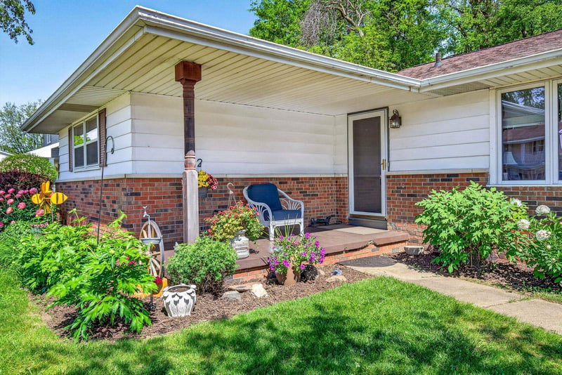 3320 Crestview Dr, Appleton, WI 54915