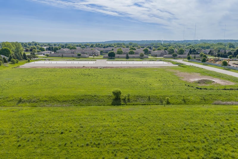 1662 Swan Rd, De Pere, WI 54115