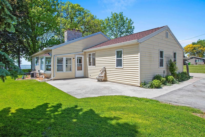N3109 Ecker Lakeland Dr, Chilton, WI 53014