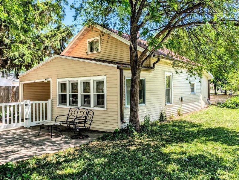 1421 Bent Ave, Oshkosh, WI 54901