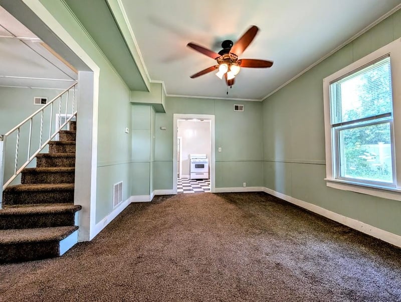 1421 Bent Ave, Oshkosh, WI 54901