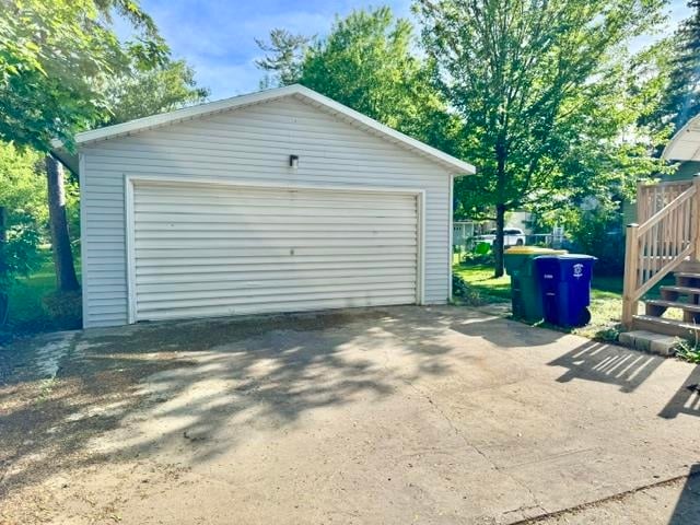 1212 Cass St, Green Bay, WI 54301