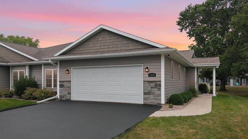 1274 Cameron Cir, Neenah, WI 54956