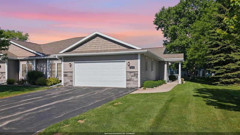 1274 Cameron Cir, Neenah, WI 54956