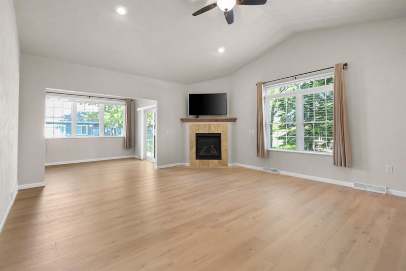 1274 Cameron Cir, Neenah, WI 54956