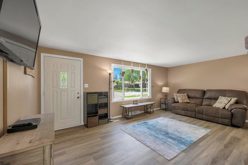 2650 Bay Port Ln, Green Bay, WI 54313