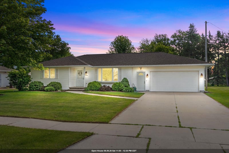 3300 Lawe St, Appleton, WI 54911