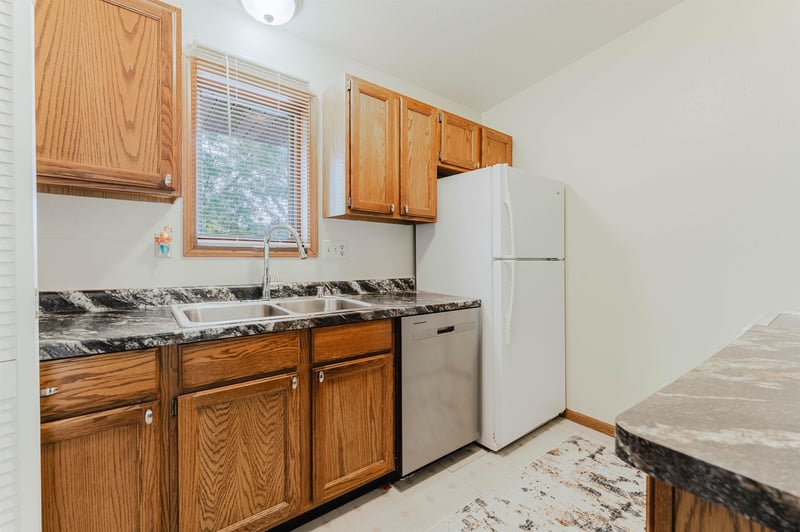 280 Campbell Rd #C, Oshkosh, WI 54902
