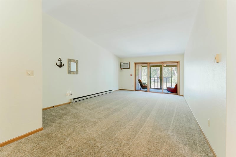 280 Campbell Rd #C, Oshkosh, WI 54902