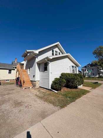 302 Lincoln Ave, Oshkosh, WI 54901