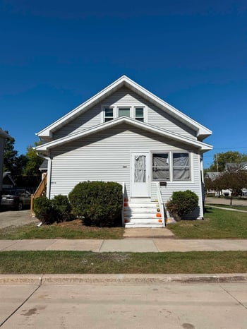 302 Lincoln Ave, Oshkosh, WI 54901