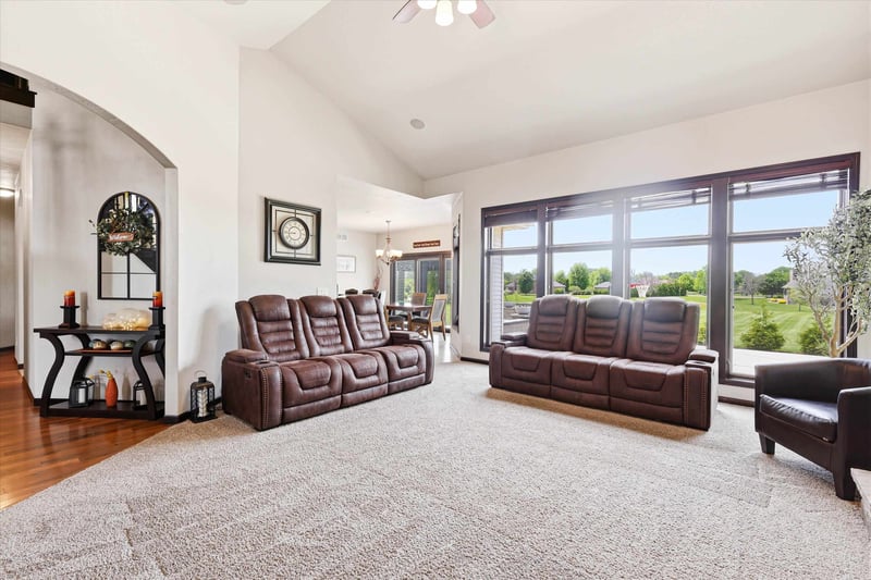 2145 Bonnie Ln, Kaukauna, WI 54130