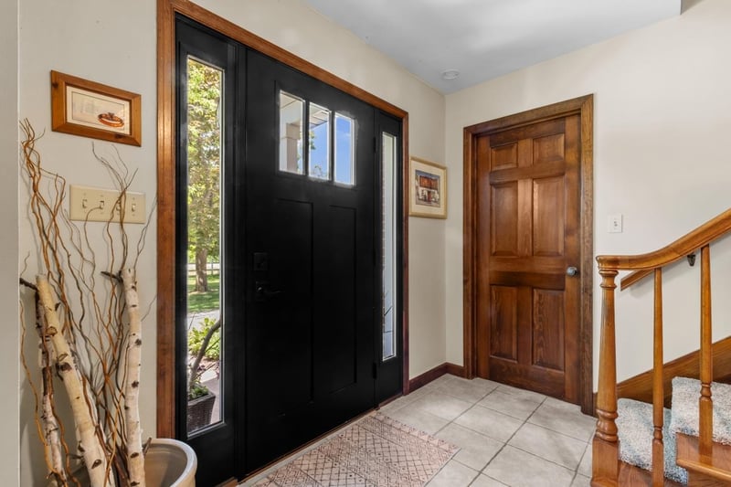 4194 Country Club Rd, Oshkosh, WI 54902-7409