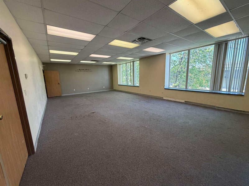 610 Broadway St, Green Bay, WI 54302