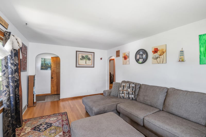 1342 Garland St, Green Bay, WI 54301
