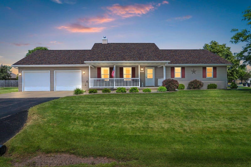 W3082 Whitepine Dr, Appleton, WI 54915