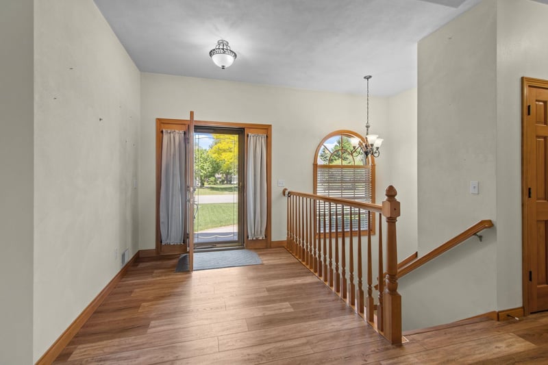 W5875 Sweet Clover Dr, Appleton, WI 54915
