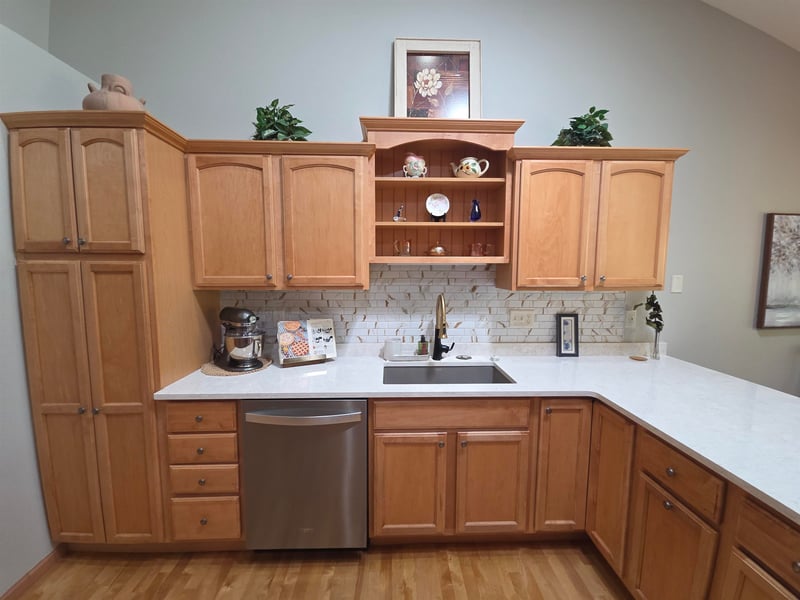 1980 Timberline Dr, Oshkosh, WI 54904